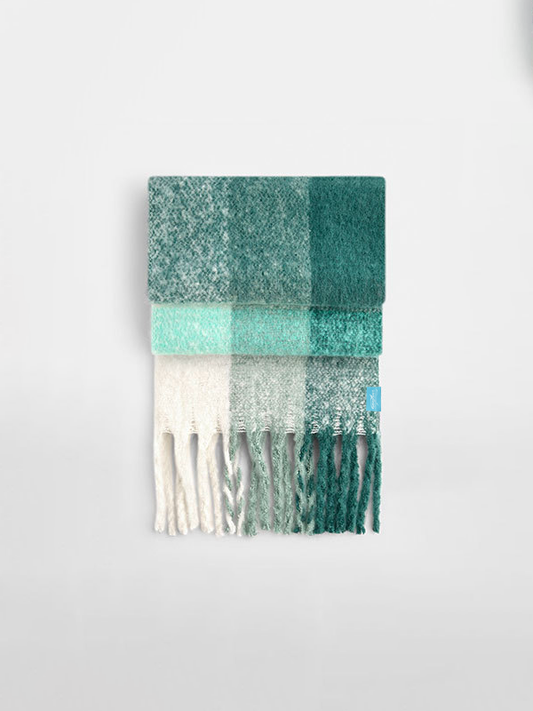 SALE: Cozy Check Scarf